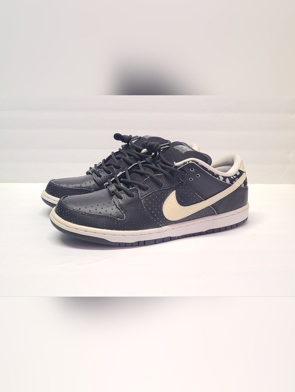 Nike SB Dunk Low BHM 10.5